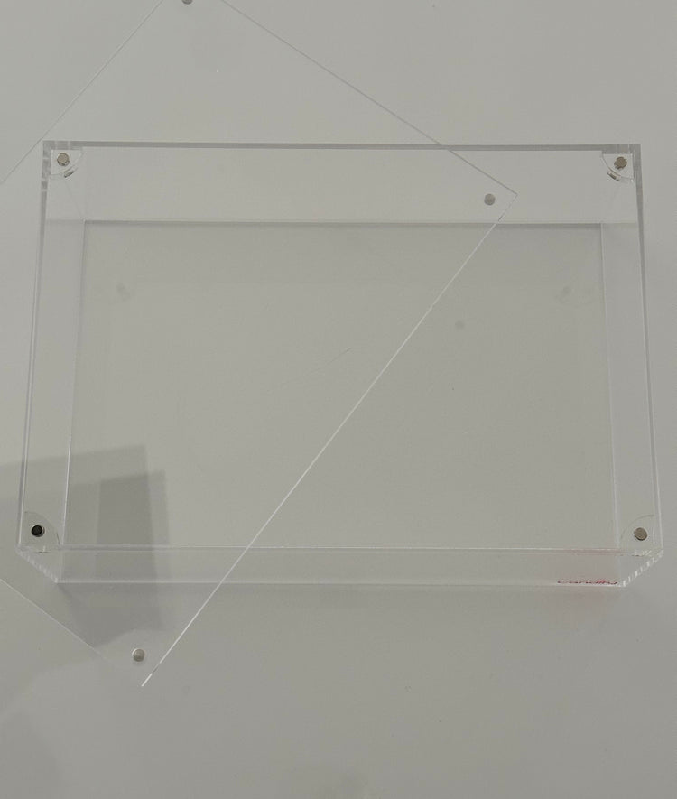 Clear Acrylic Box with Magnetic Top (10x7x4)